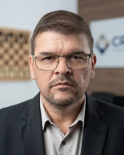 Roberto, rival virtual
